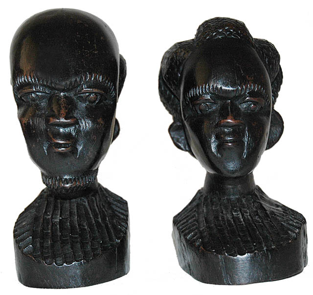 SWAZI BUST SET IN EBONY